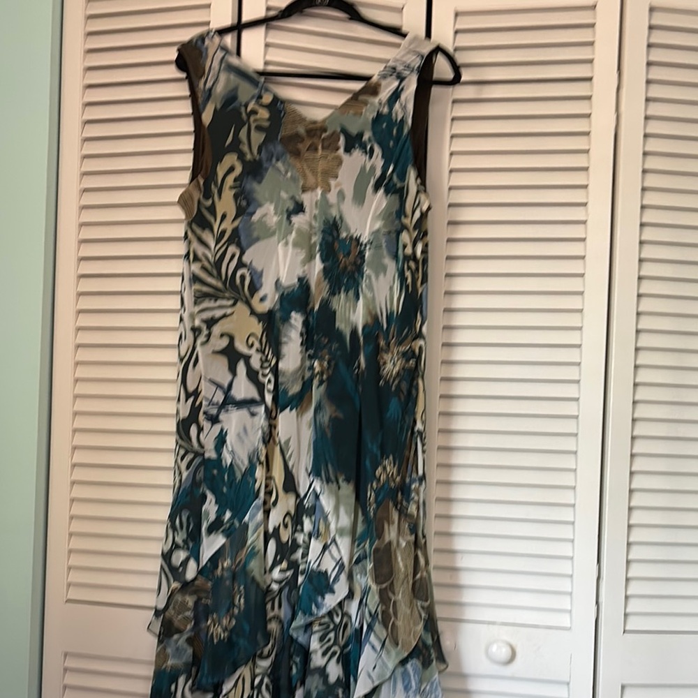 Robbie Bee Teal, Cream & Brown Floral Maxi Dress - Picture 5 of 6